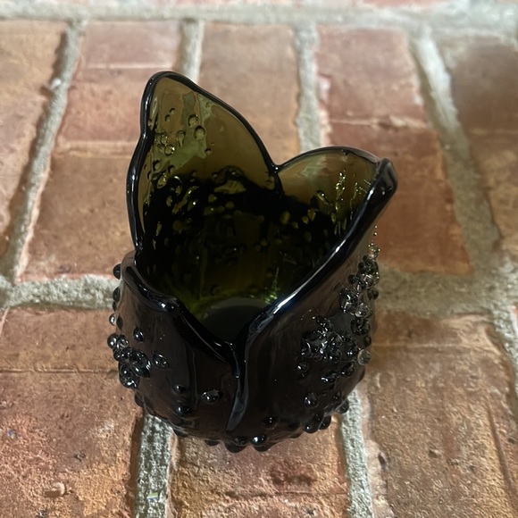 PartyLite Nature's Garden Green Glass Tulip Candle Holder - Picture 2 of 5